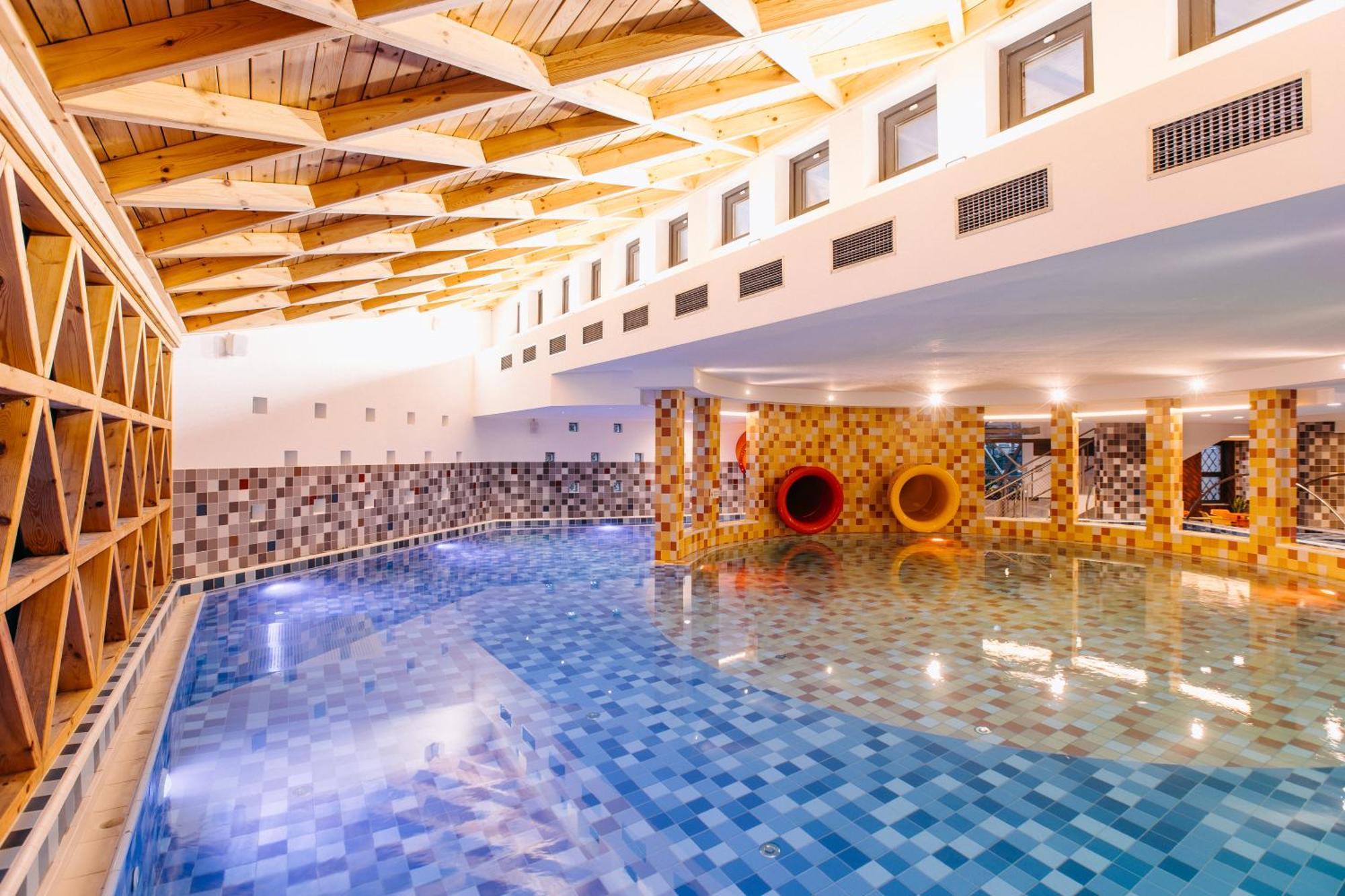 Hotel Crystal Wellness & Spa Superior Совата Экстерьер фото
