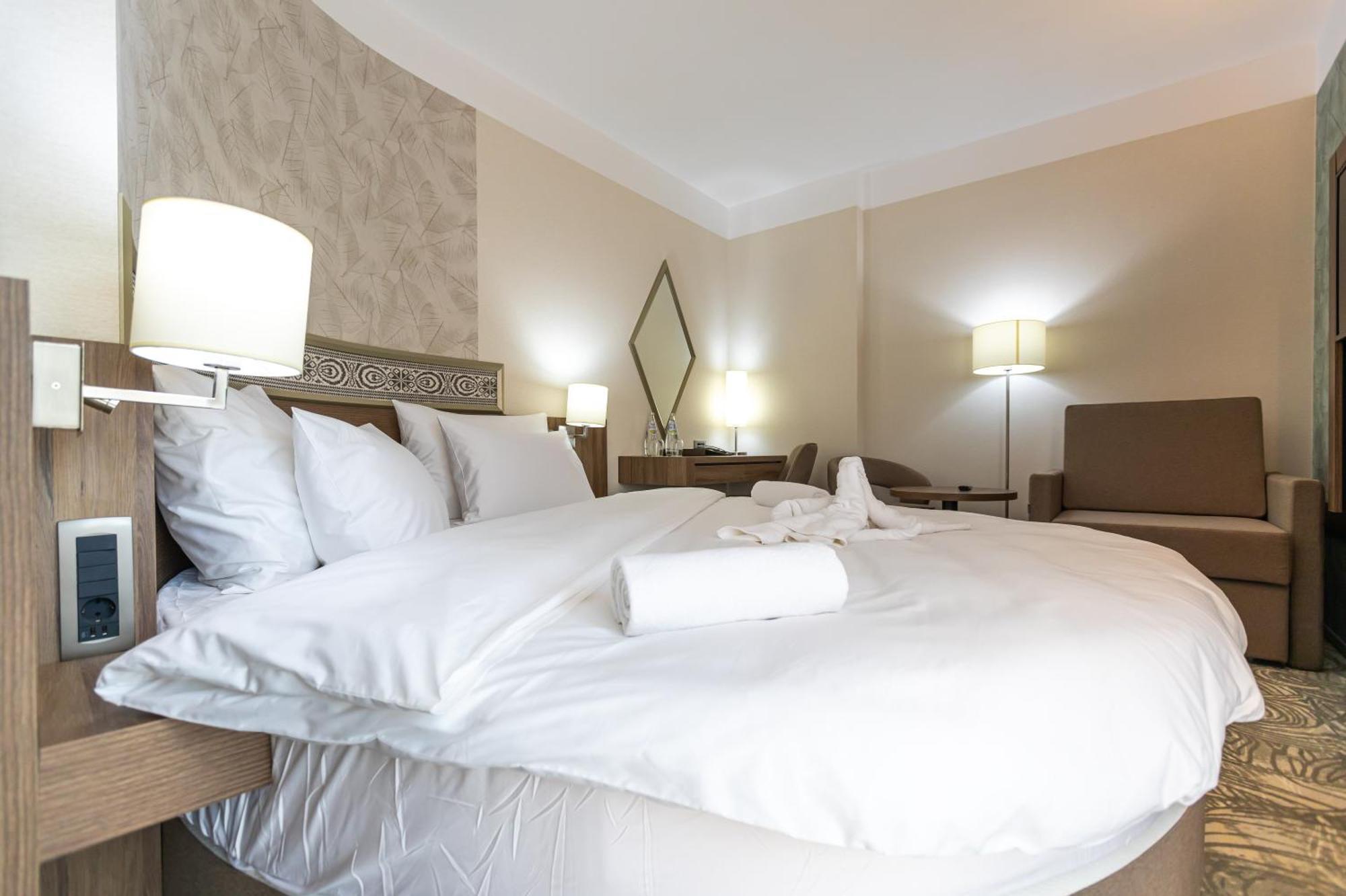 Hotel Crystal Wellness & Spa Superior Совата Экстерьер фото